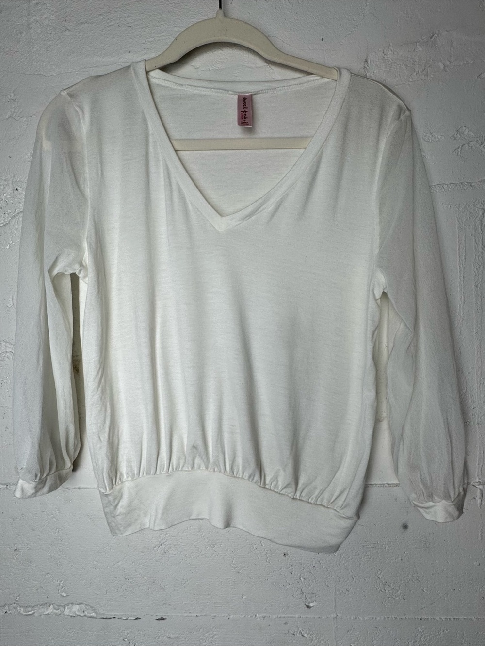 Sweet Pea by Stacy Frati Blouse Soft V-Neck Pullover Top White Mixed media Small